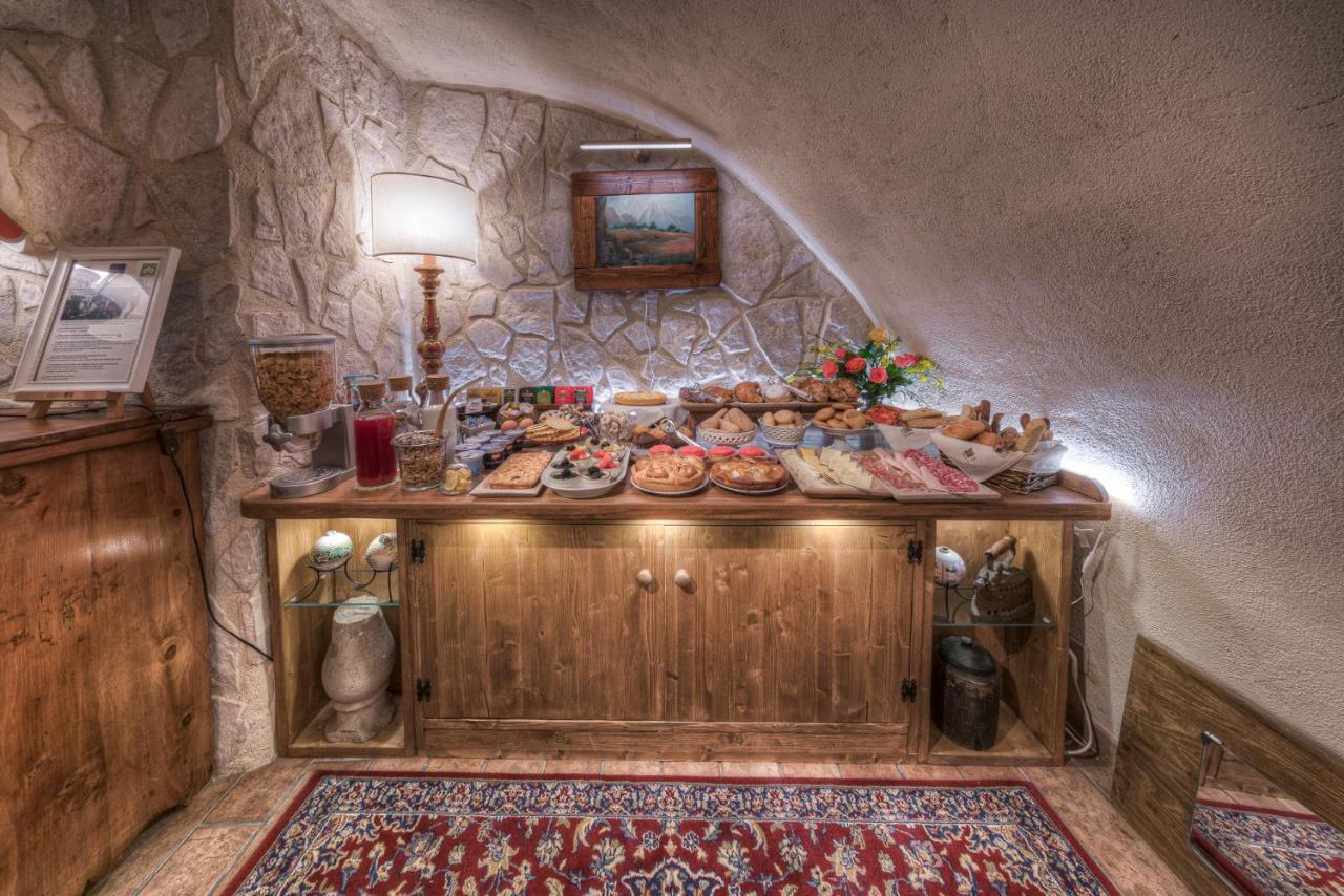 B&B Il Grottino Di Assergi Exterior foto